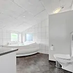 3 Bedroom Beautiful In 別荘
